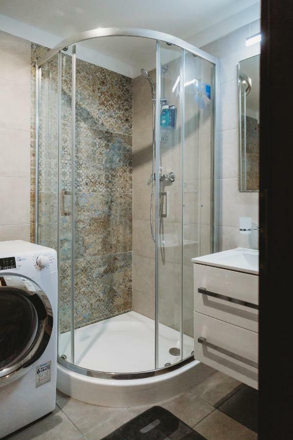Center City Charming Loft Apartment Košice Buitenkant foto